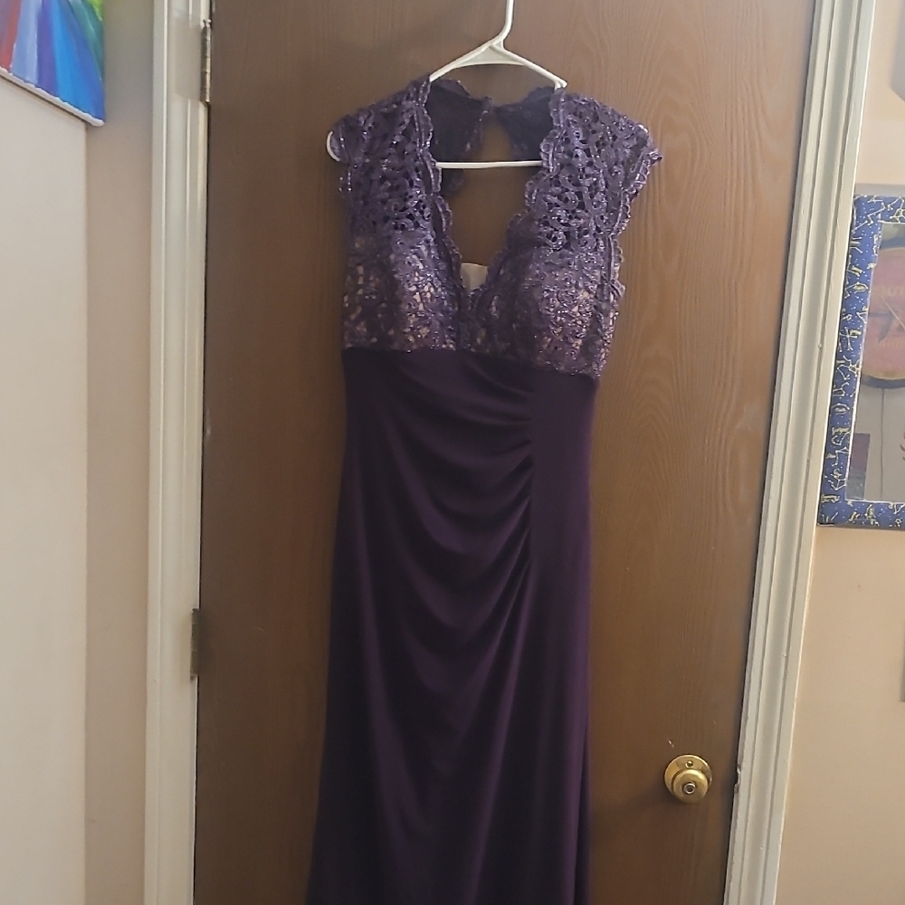 Elegant Purple Lace Evening/Prom Dress